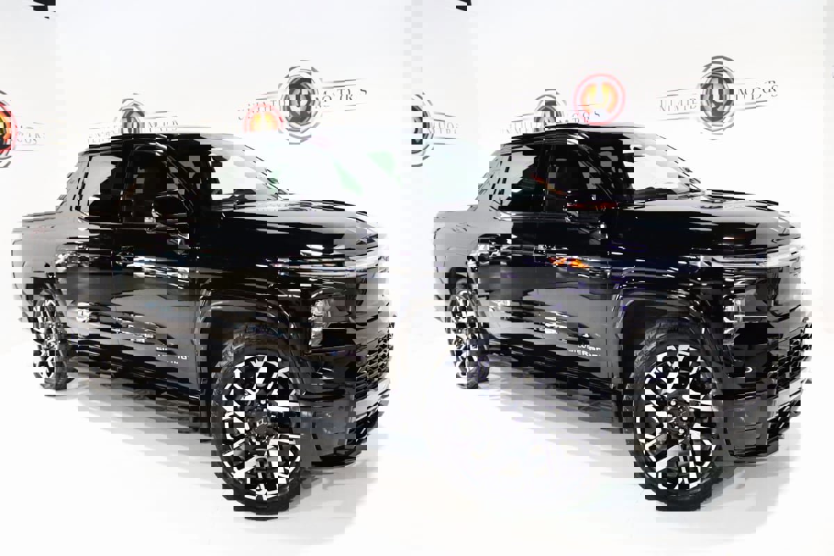 Used 2024 Chevrolet Silverado EV RST image 6