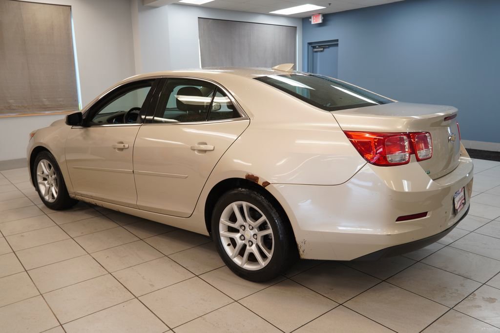 Used 2015 Chevrolet Malibu LT w/ Power Convenience Package FWD image 7