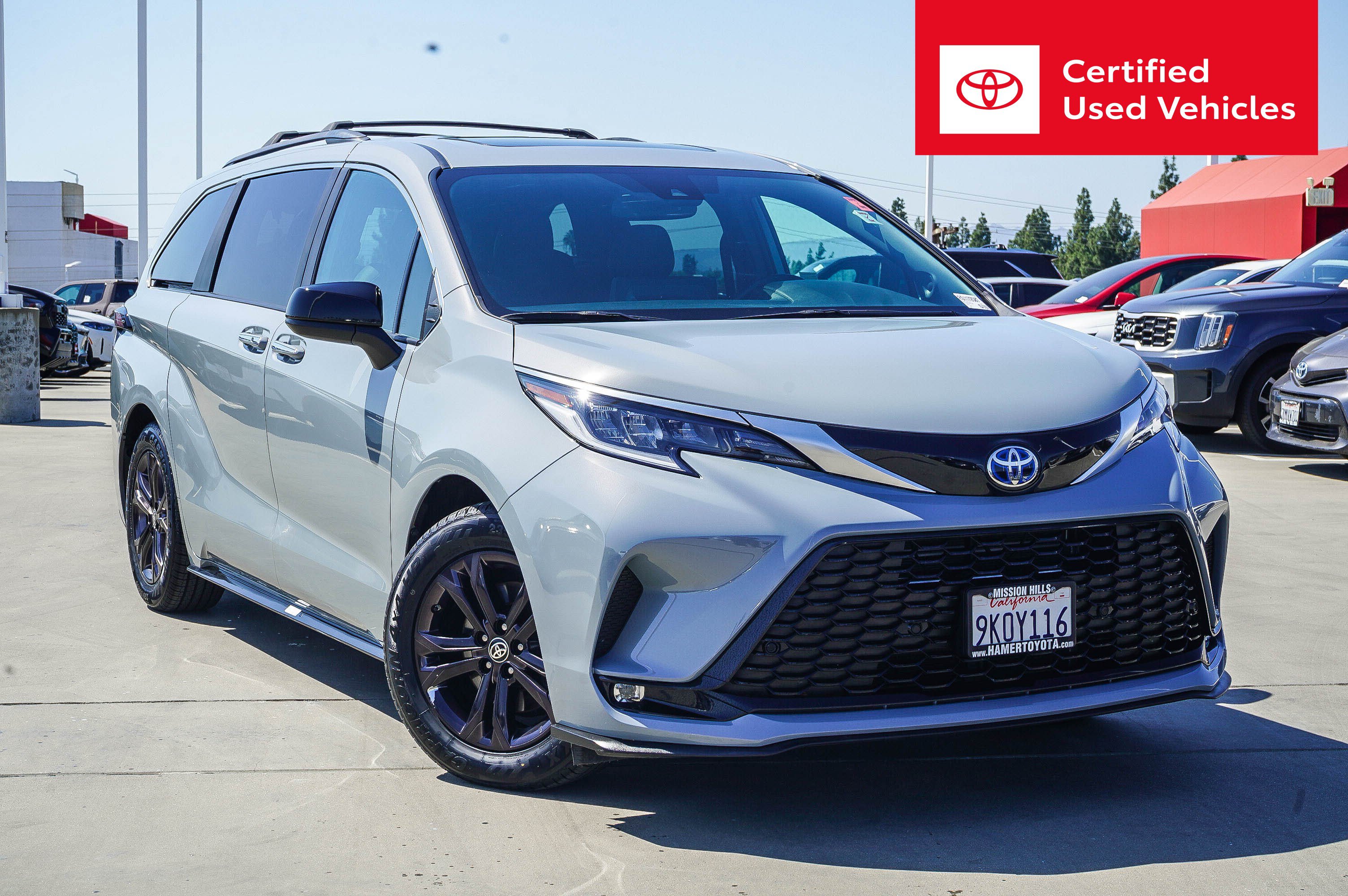 Certified 2024 Toyota Sienna XSE w/ XSE Plus Package AWD/4WD image 1