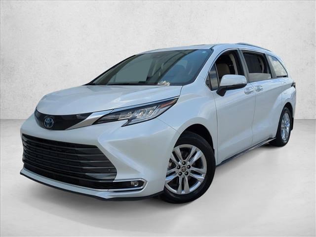 Certified 2024 Toyota Sienna Limited FWD image 1