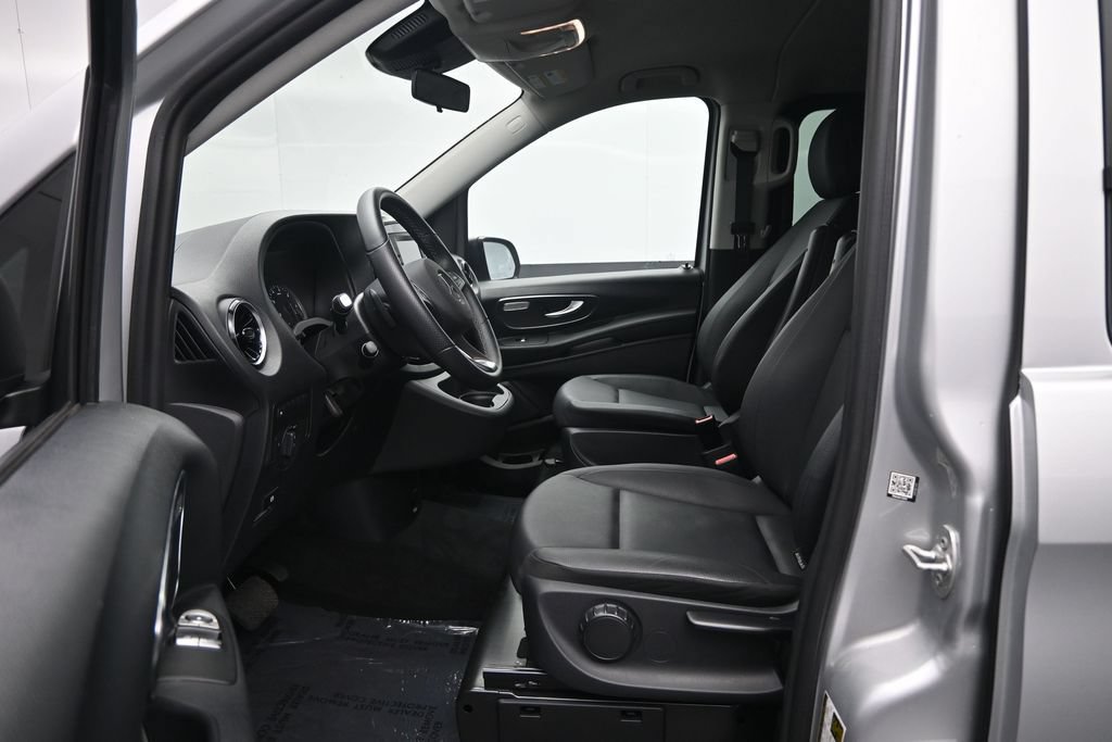 Used 2023 Mercedes-Benz Metris Passenger image 24