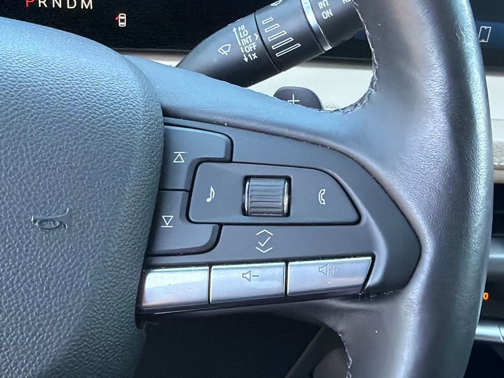 Used 2024 Cadillac XT4 Luxury w/ Cold Weather Package image 26