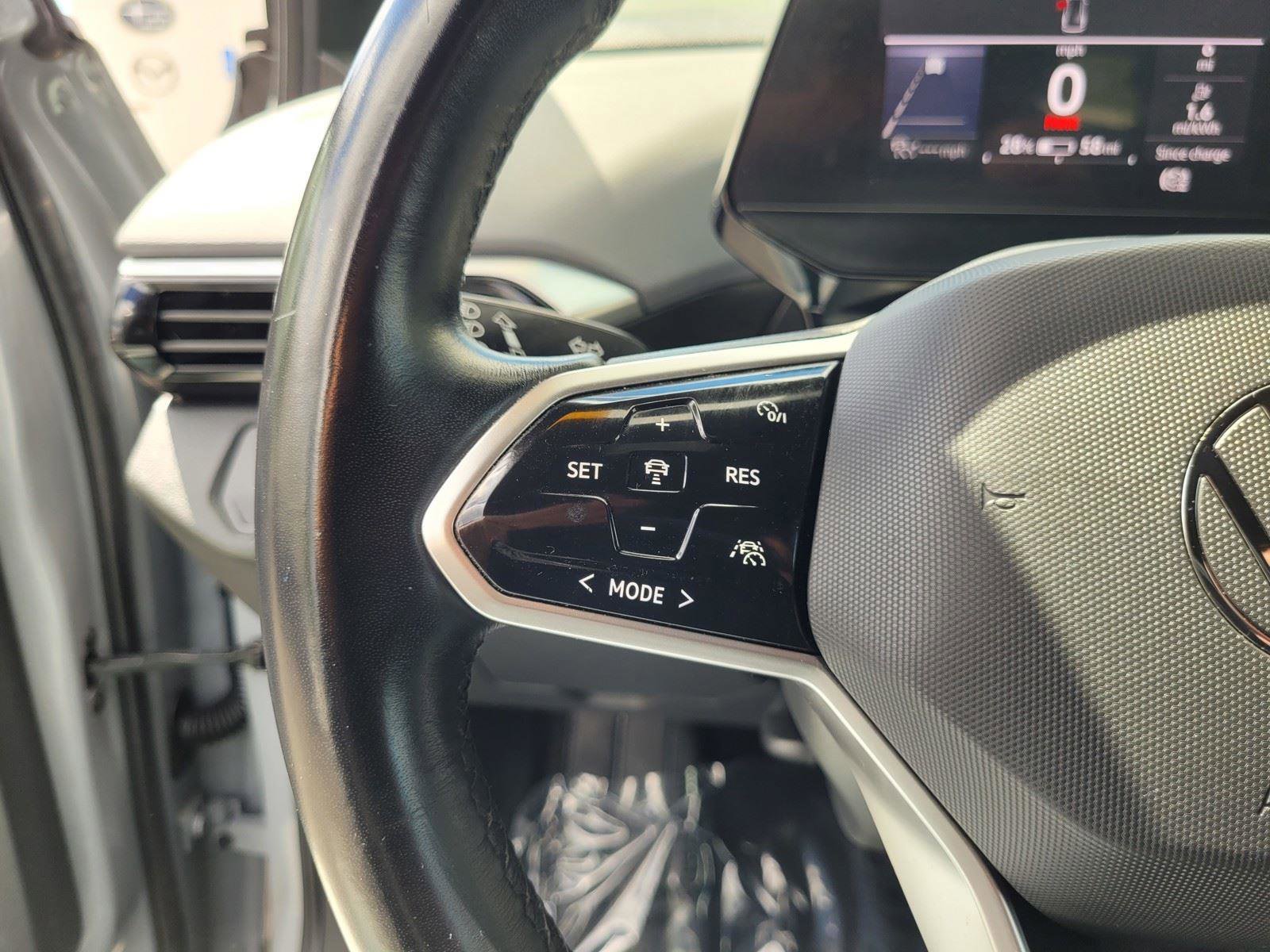 Certified 2022 Volkswagen ID.4 Pro AWD/4WD image 33