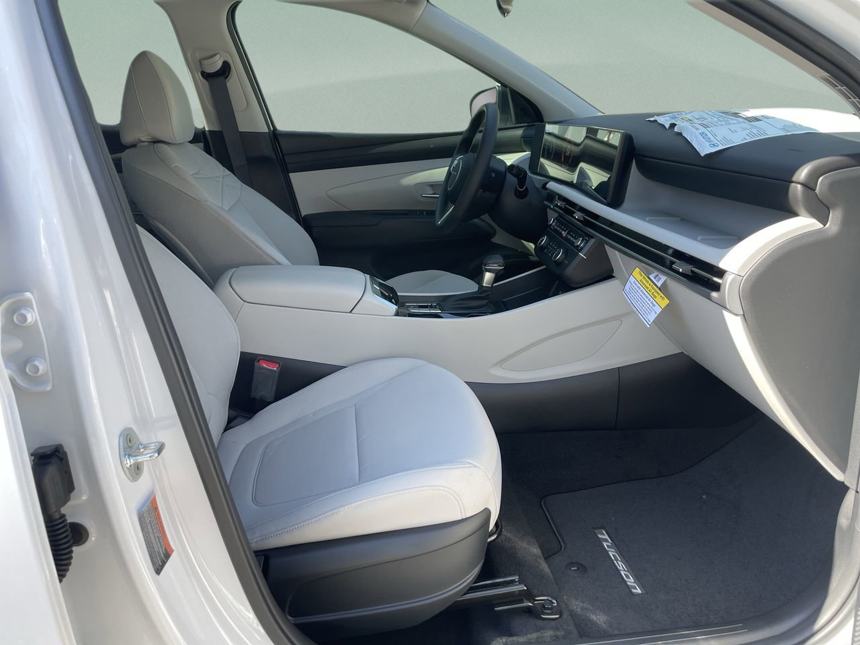 Certified 2026 Hyundai Tucson SE FWD image 17