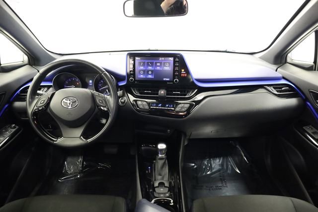 Used 2020 Toyota C-HR XLE FWD image 16