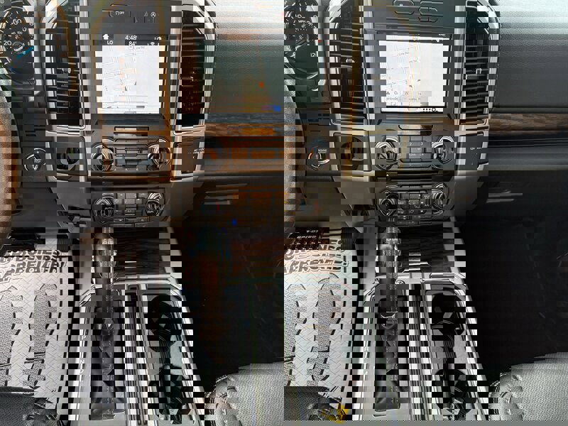 Used 2018 Ford F150 Lariat w/ Equipment Group 502A Luxury image 15