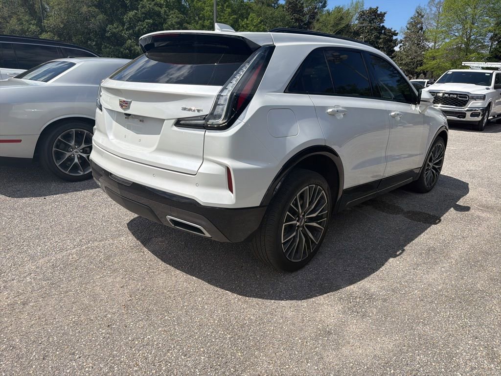 Used 2024 Cadillac XT4 Sport image 5