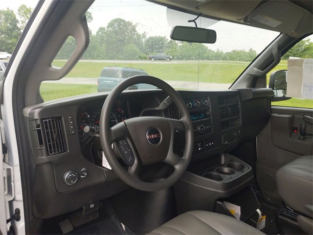 New 2025 GMC Savana 3500 w/ Power Convenience Package image 33