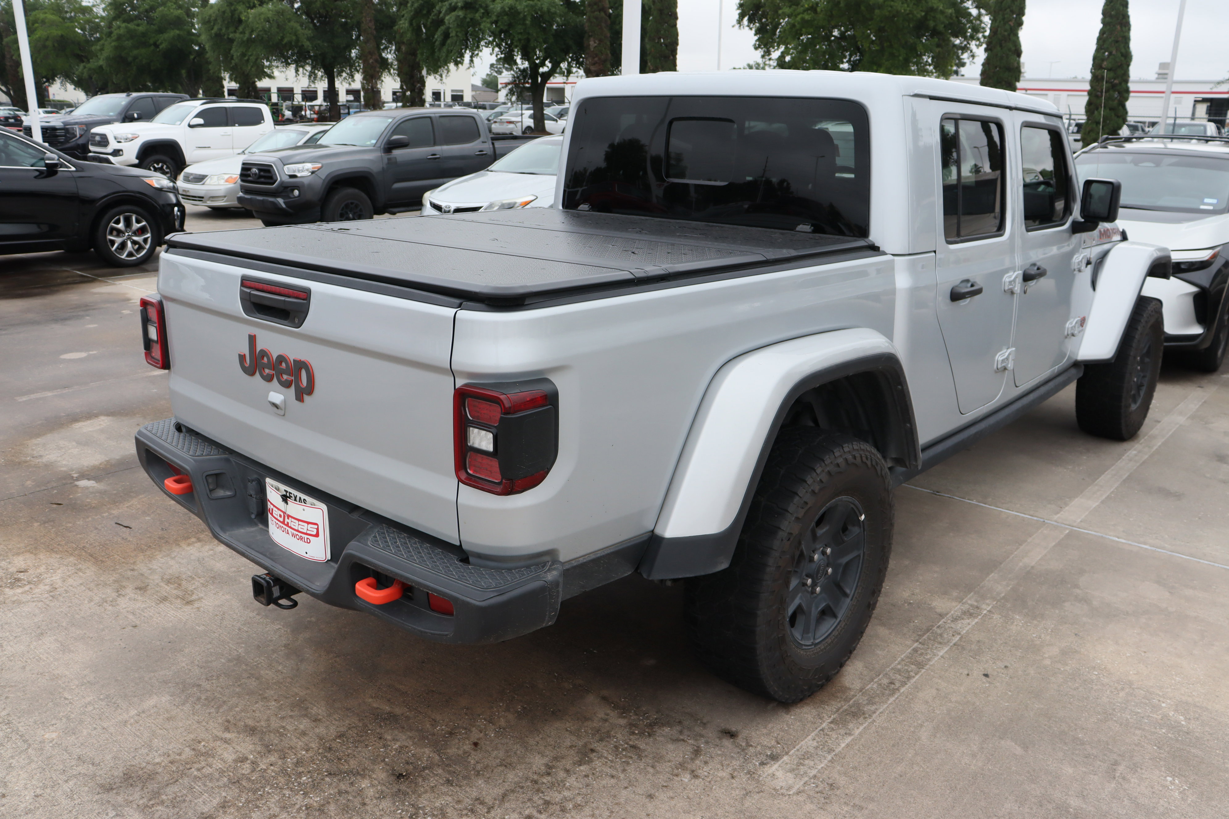 Used 2022 Jeep Gladiator Mojave w/ LED Lighting Group AWD/4WD image 9