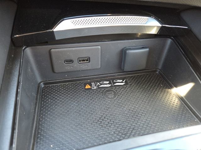 New 2025 Buick Envision Sport Touring image 13