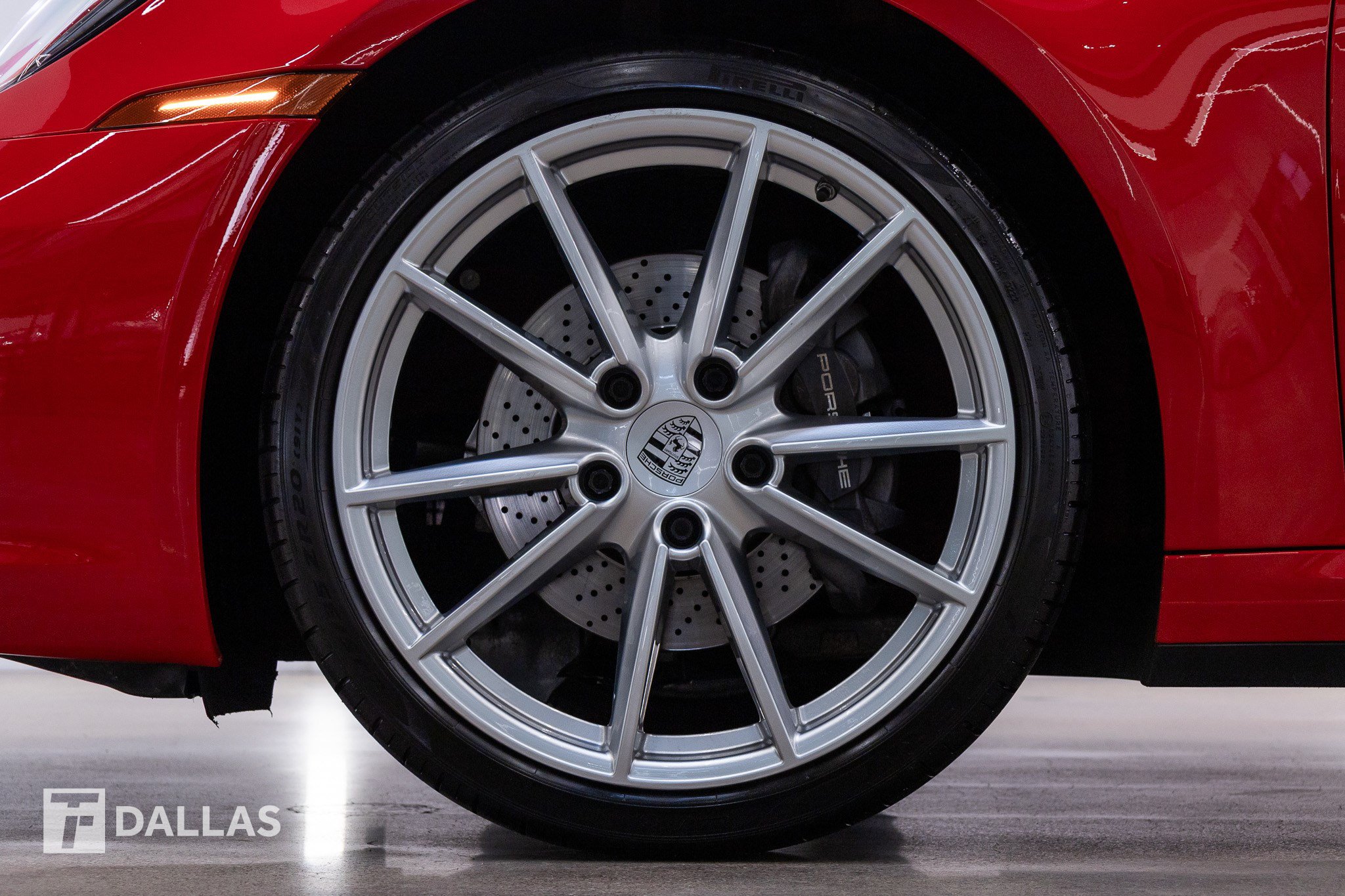 Used 2022 Porsche 911 Carrera RWD image 4