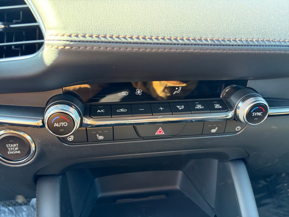 New 2026 MAZDA MAZDA3 Hatchback w/ Appearance Package image 16