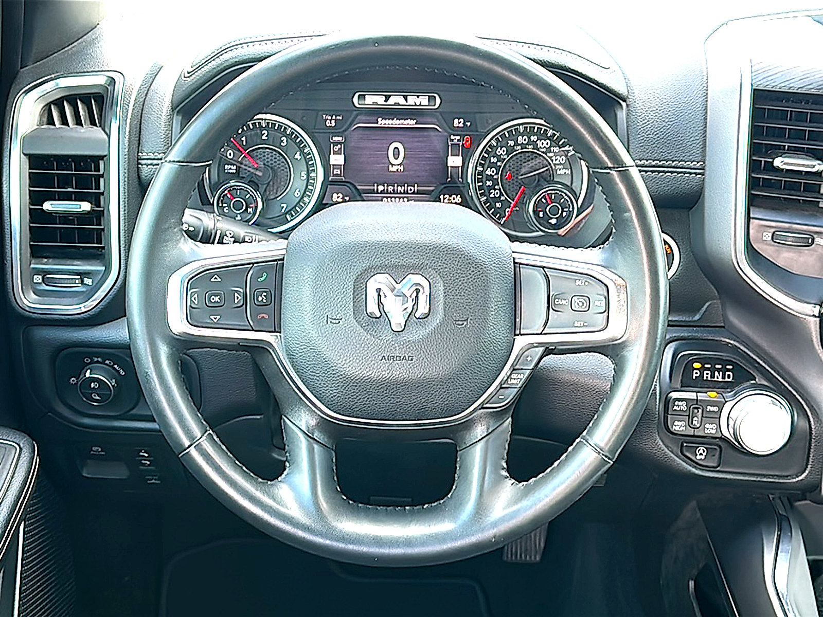 Used 2024 RAM 1500 Laramie image 26