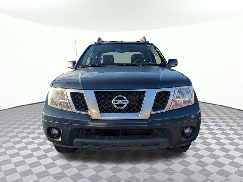 Used 2020 Nissan Frontier PRO-4X w/ Pro-4x Utility Package image 8