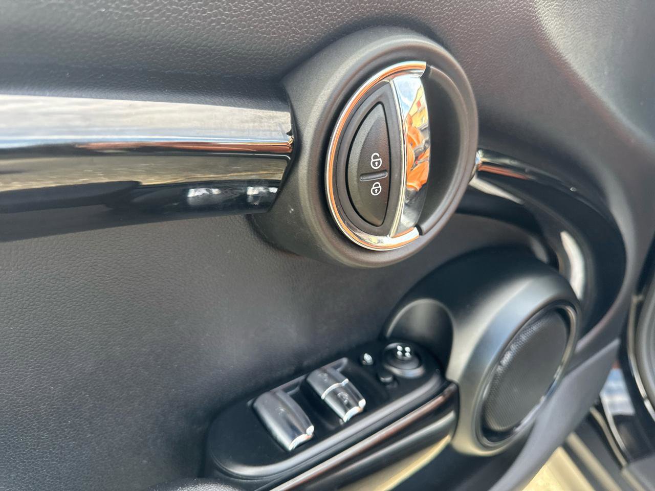 Used 2016 MINI Cooper S image 17