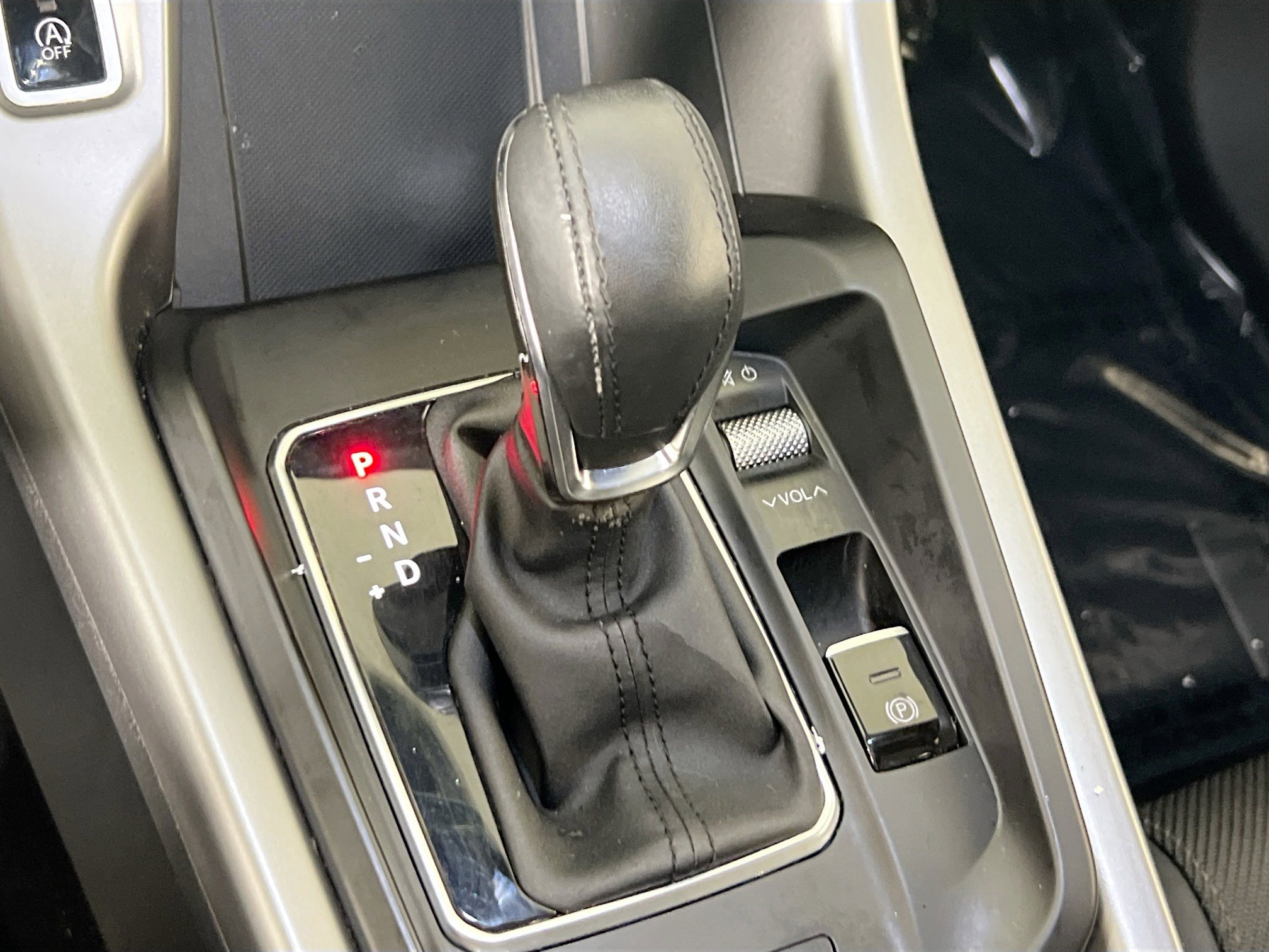 Used 2023 Dodge Hornet GT w/ GT Blacktop Package image 16