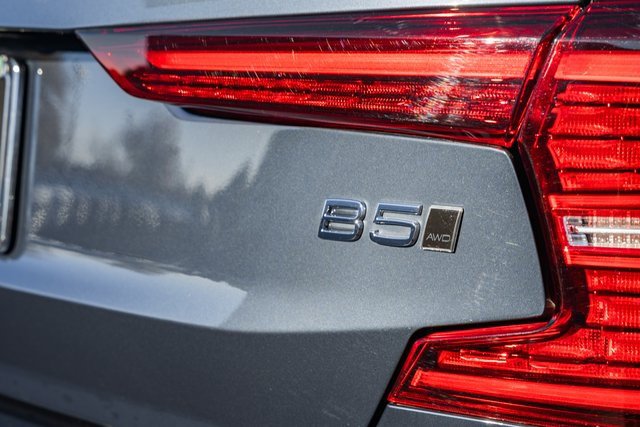 Certified 2023 Volvo S60 B5 Ultimate w/ Climate Package image 7