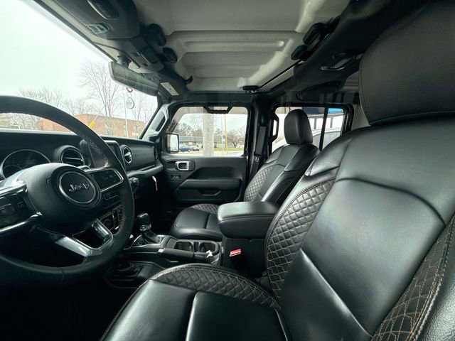 Used 2023 Jeep Gladiator Overland image 12