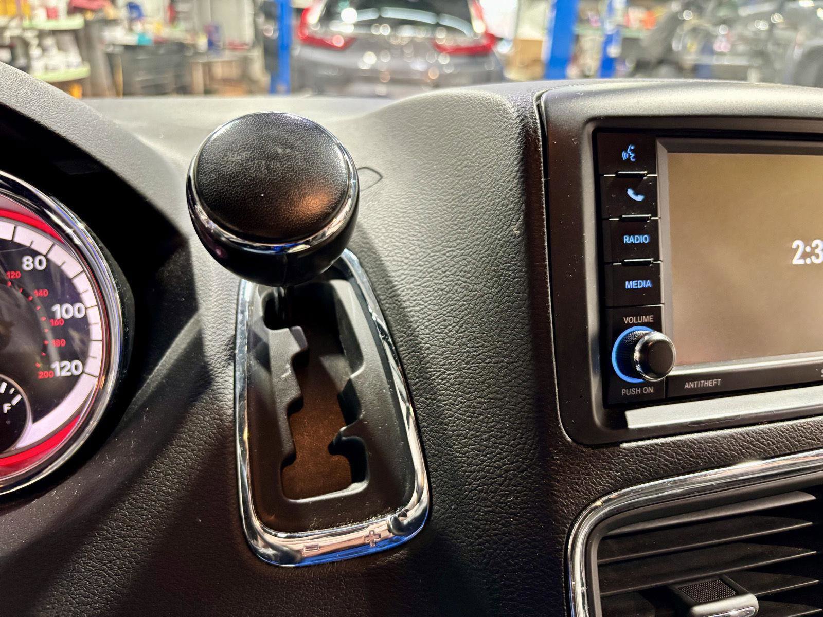 Used 2019 Dodge Grand Caravan SXT image 32