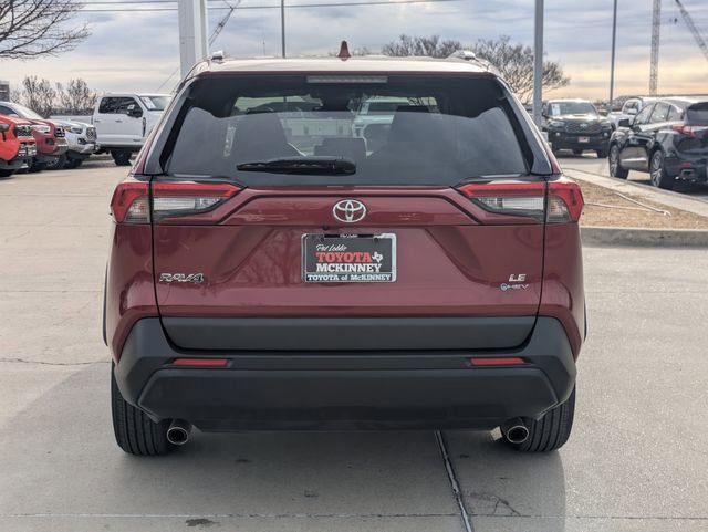 Used 2025 Toyota RAV4 LE image 7