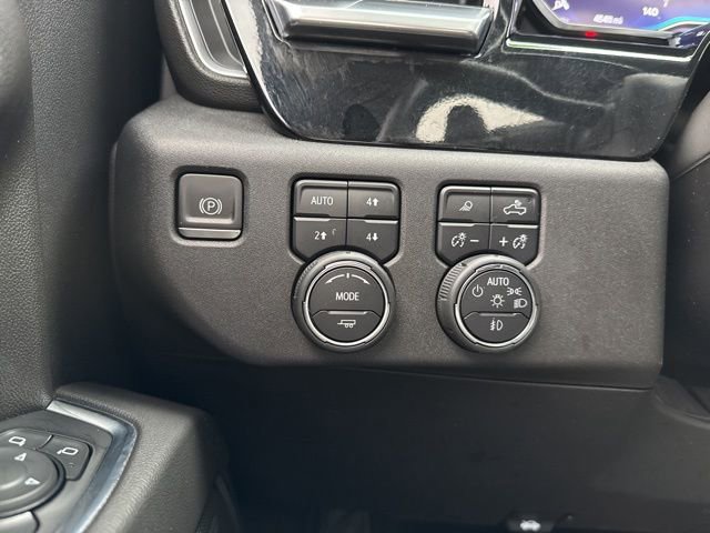 Used 2022 Chevrolet Silverado 1500 LTZ image 22