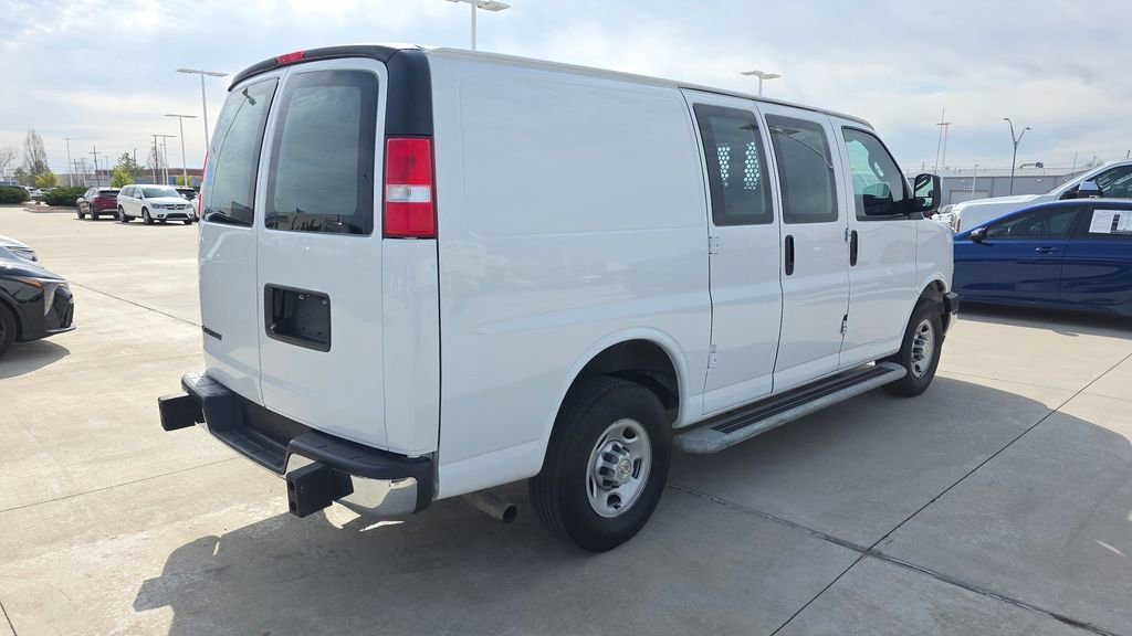 Used 2024 Chevrolet Express 2500 w/ Driver Convenience Package image 5