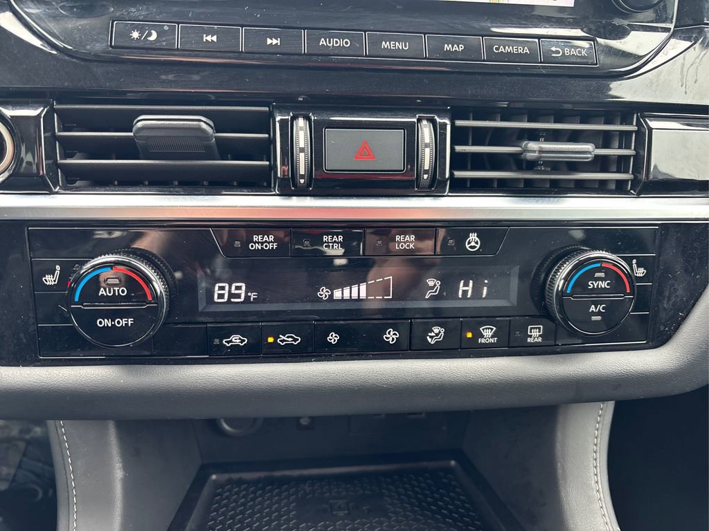 Used 2024 Nissan Pathfinder SL image 30