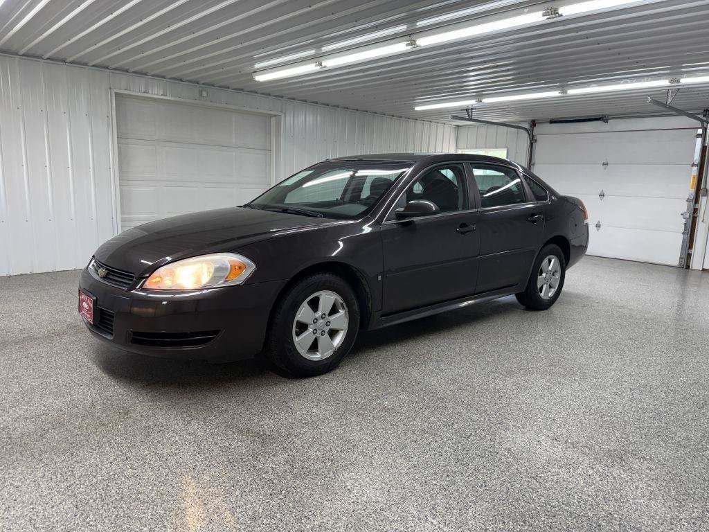 Used 2009 Chevrolet Impala LT FWD image 3