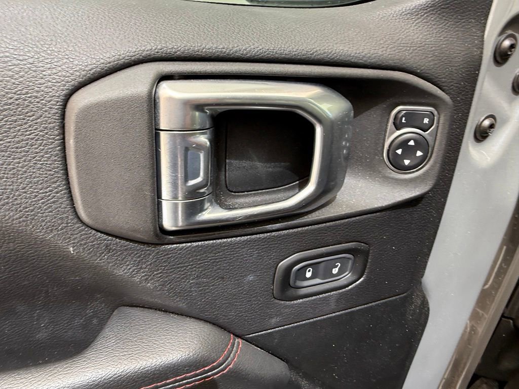 Used 2021 Jeep Wrangler Unlimited Rubicon AWD/4WD image 37