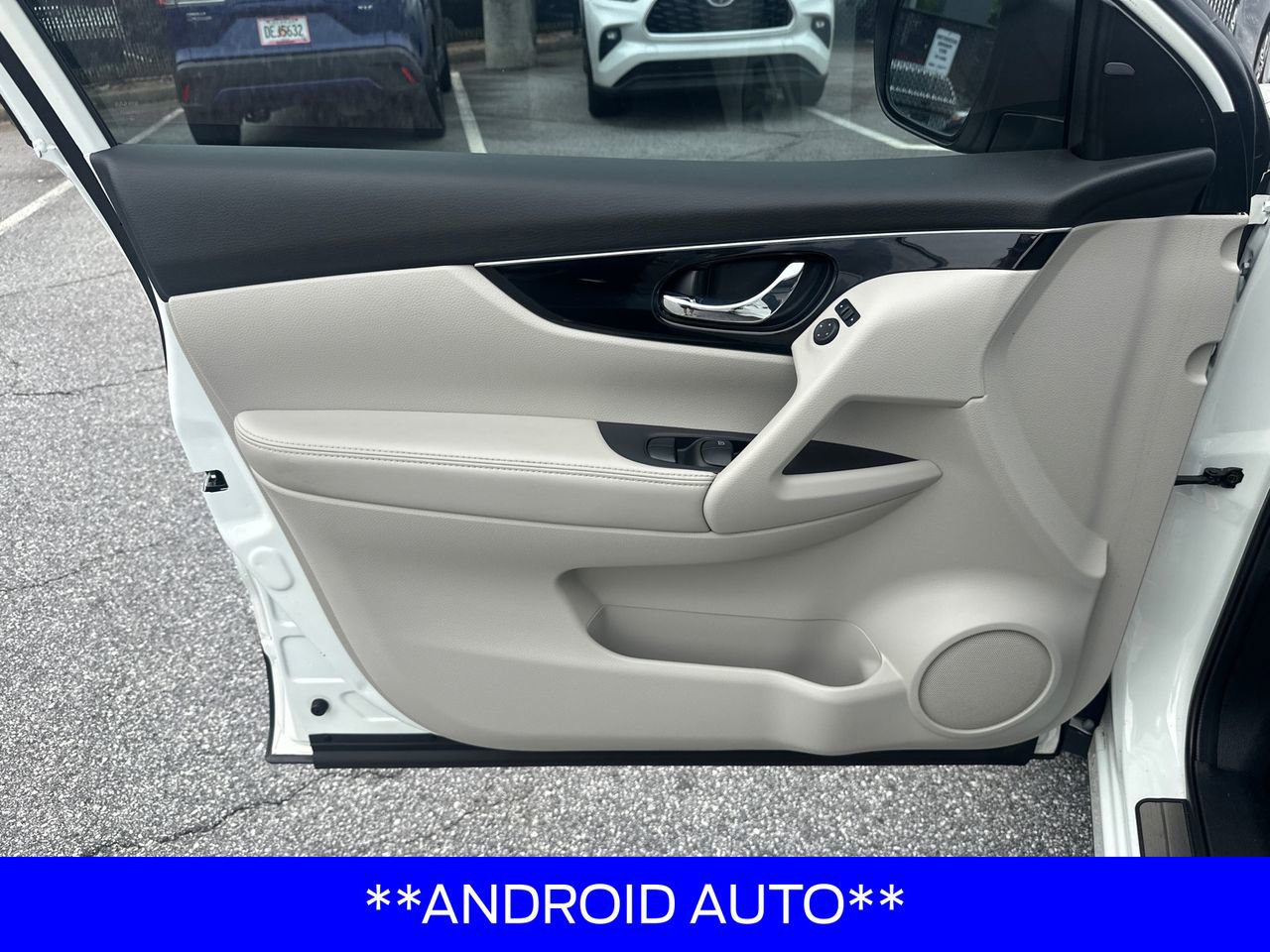 Used 2019 Nissan Rogue Sport SL w/ Premium Package FWD image 10