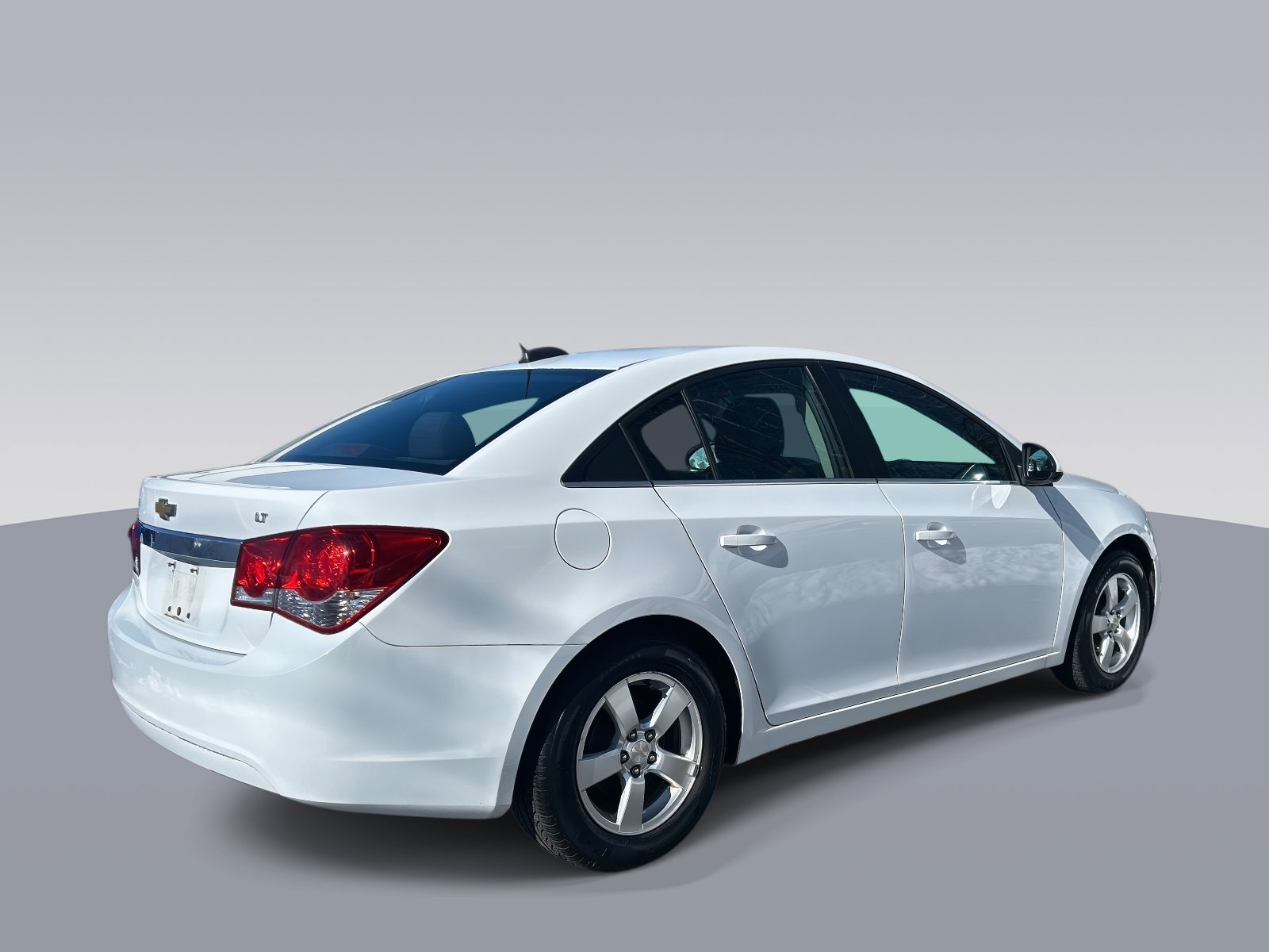 Used 2015 Chevrolet Cruze LT image 3