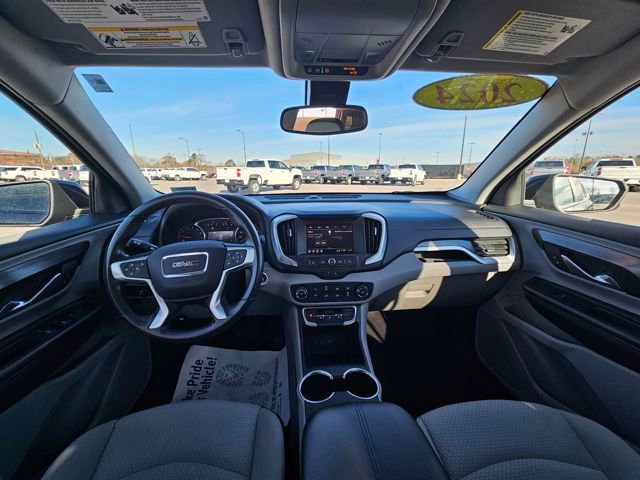 Used 2024 GMC Terrain SLE image 12
