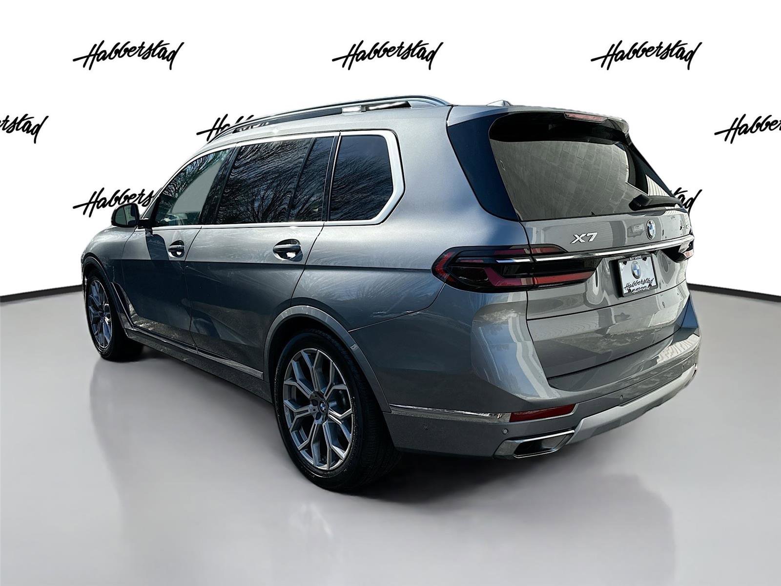 Certified 2024 BMW X7 xDrive40i w/ Premium Package image 7