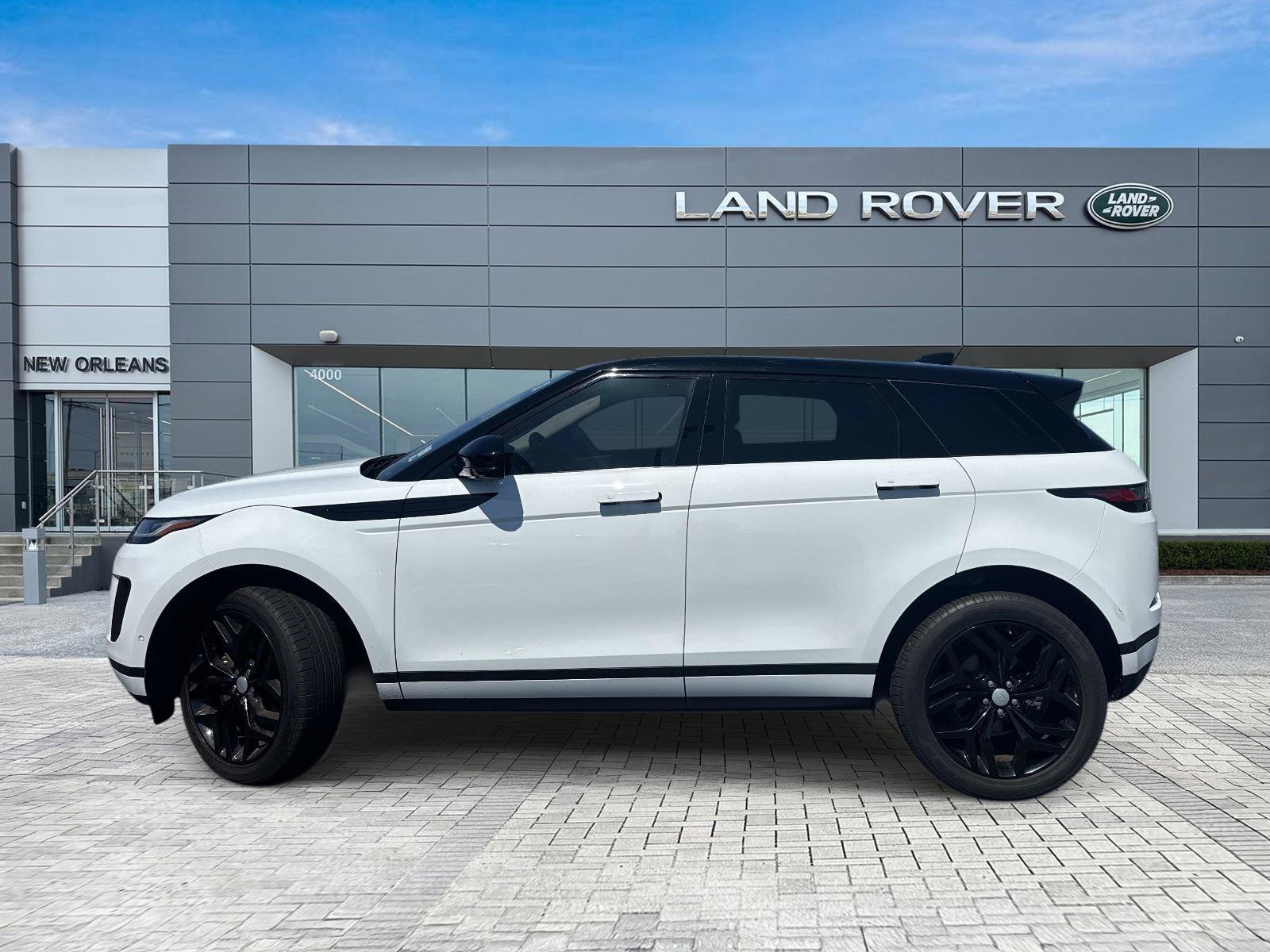 Used 2020 Land Rover Range Rover Evoque SE AWD/4WD image 1