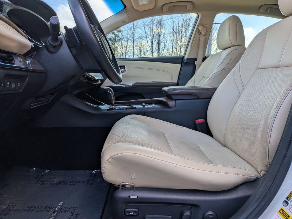 Used 2013 Toyota Avalon Limited FWD image 19