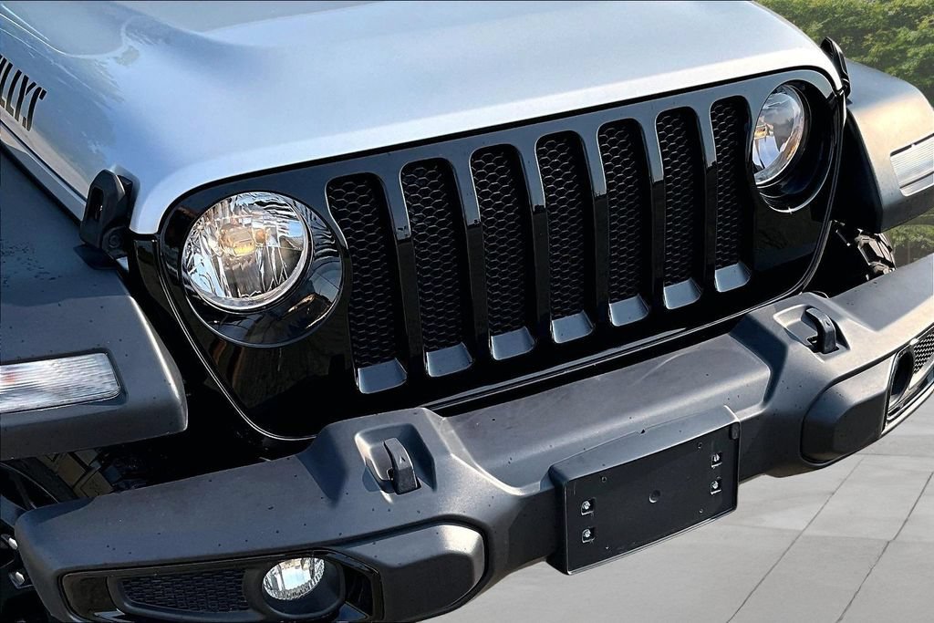Used 2023 Jeep Wrangler Sport AWD/4WD image 28