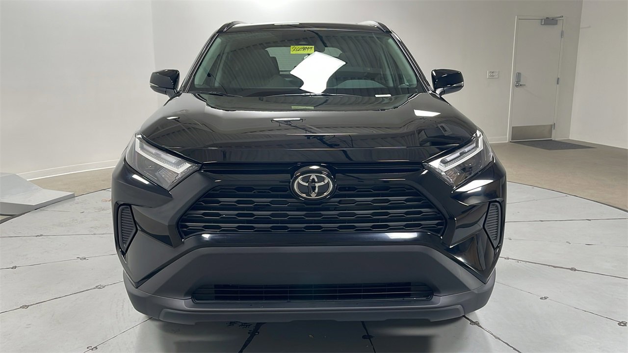 New 2025 Toyota RAV4 XLE image 2