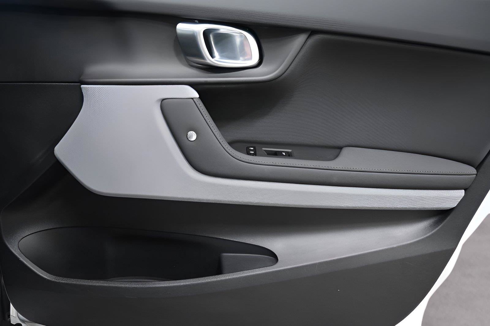 Used 2023 Polestar Polestar 2 w/ Pilot Pack AWD/4WD image 20