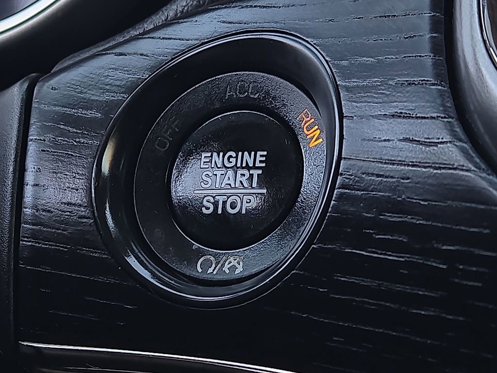 Used 2018 Jeep Grand Cherokee High Altitude image 17