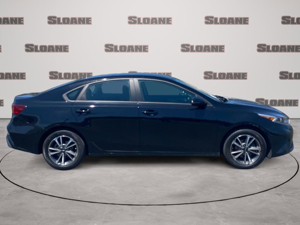 Used 2023 Kia Forte LXS w/ LXS Technology Package FWD image 6