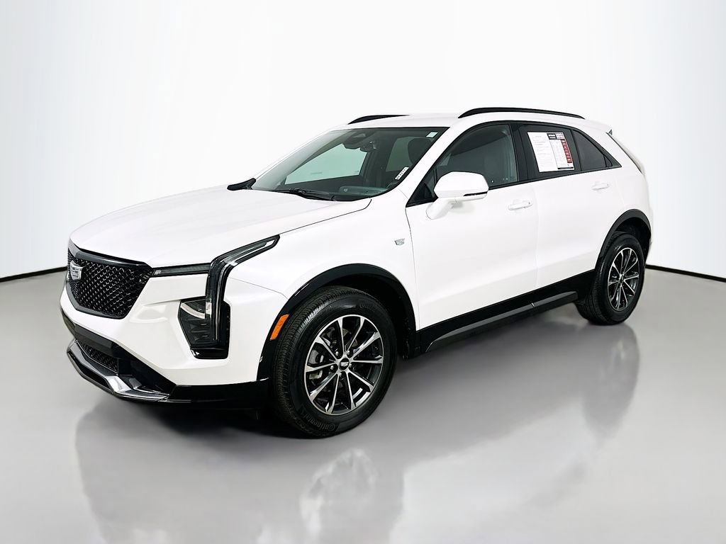 Used 2024 Cadillac XT4 Sport image 3