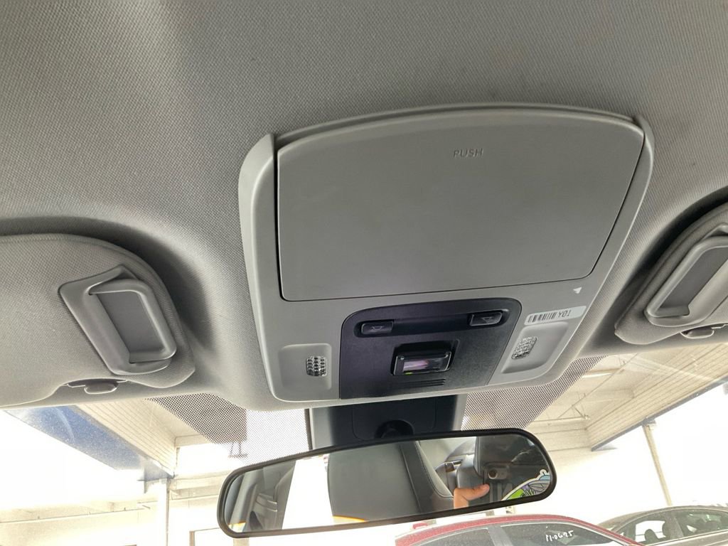 Used 2023 Toyota Camry SE image 24