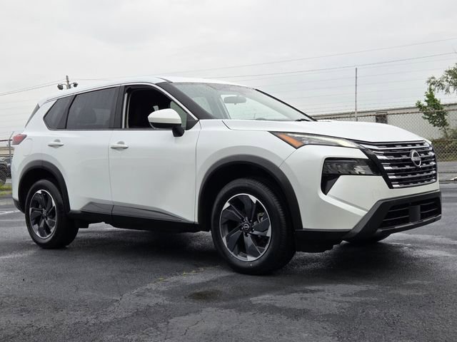 Certified 2024 Nissan Rogue SV FWD image 6