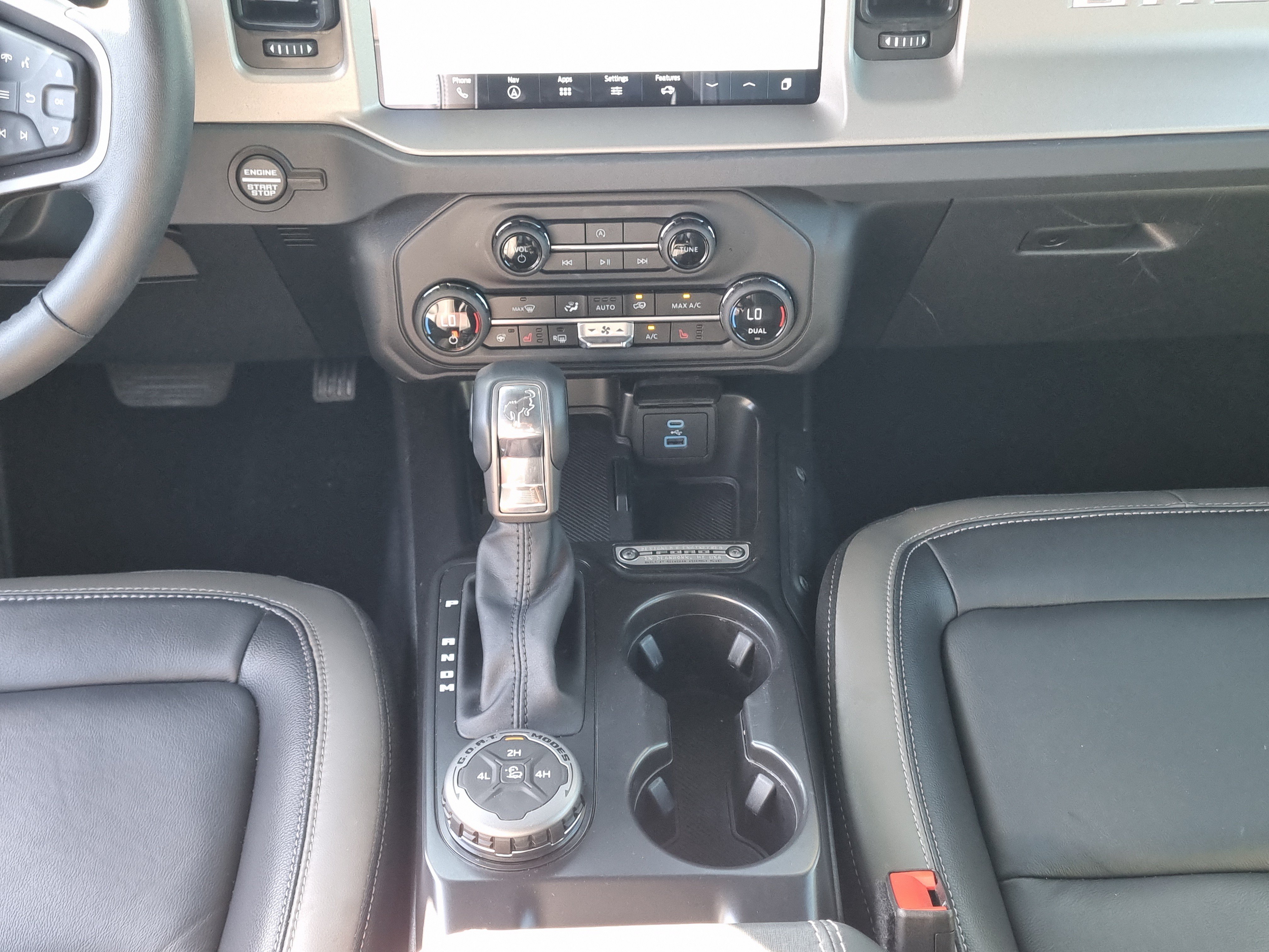 Used 2025 Ford Bronco Outer Banks AWD/4WD image 21