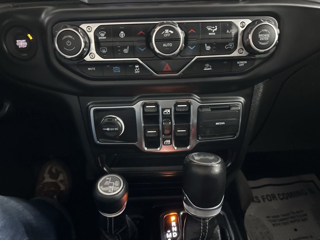 Used 2023 Jeep Wrangler Unlimited Sahara w/ Cold Weather Group image 38