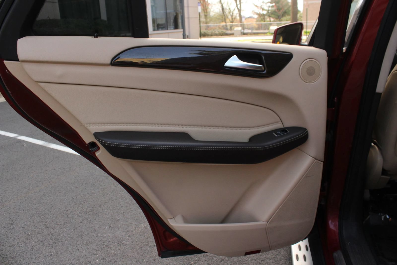 Used 2016 Mercedes-Benz GLE 350 w/ Premium Package image 20