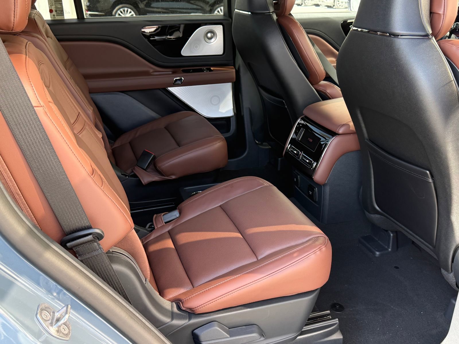 New 2026 Lincoln Aviator Reserve image 14