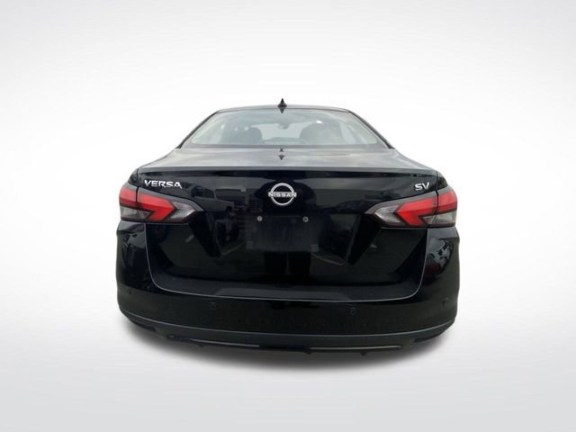 Used 2023 Nissan Versa SV image 8