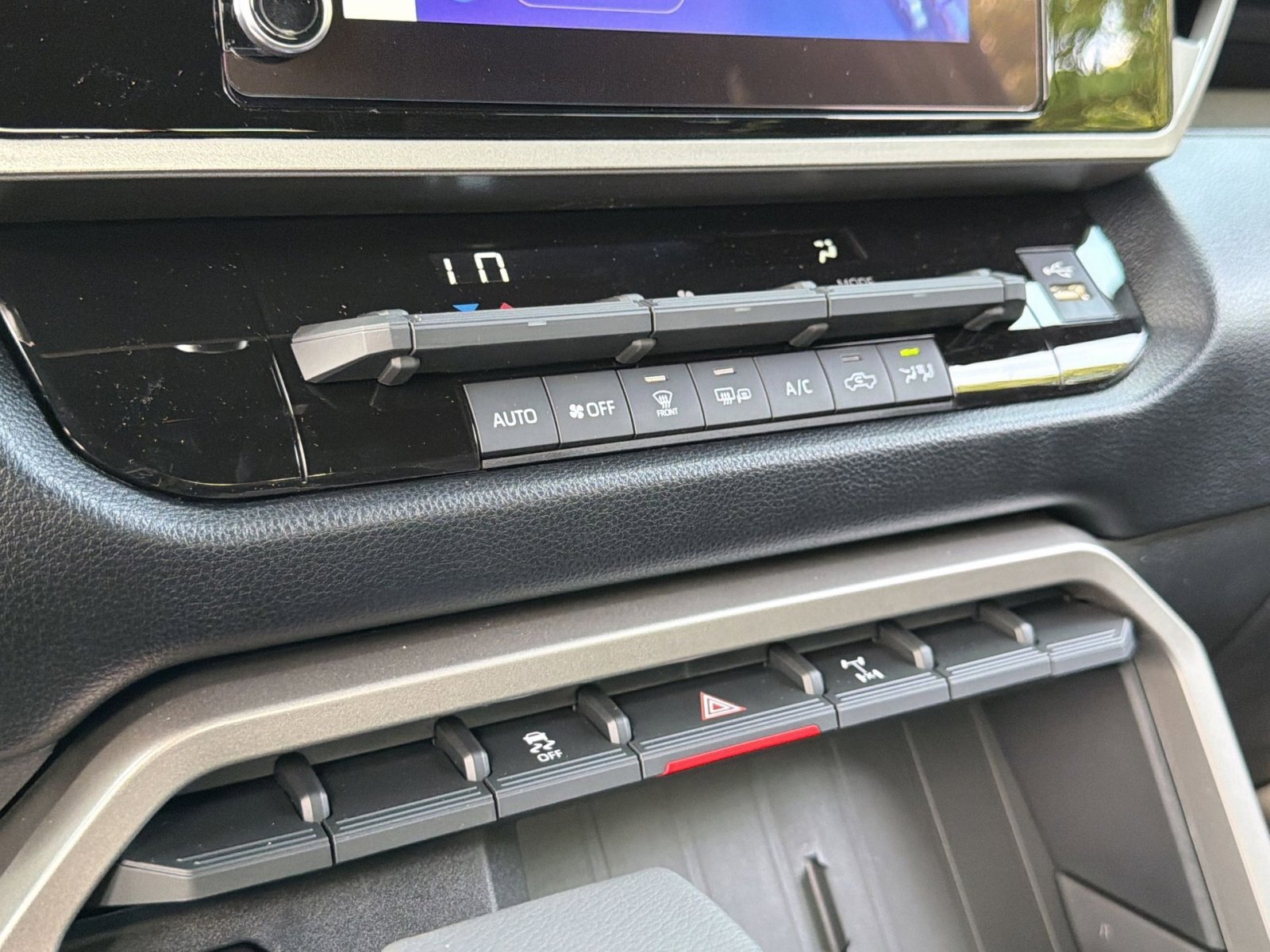 New 2026 Toyota Tundra SR5 AWD/4WD image 17