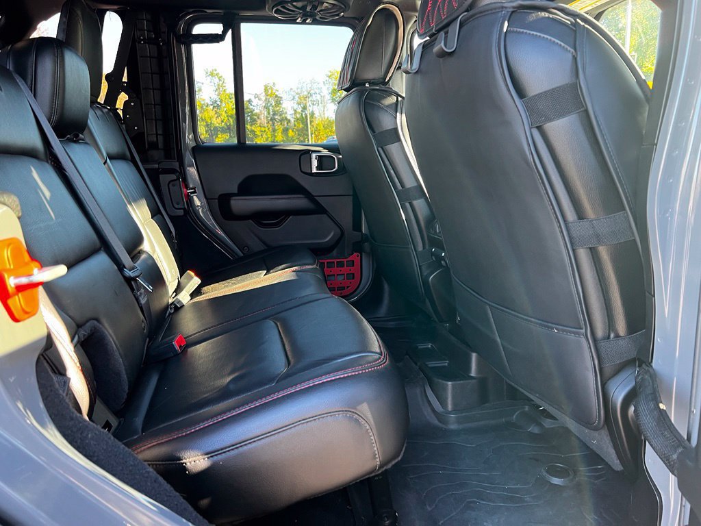 Used 2018 Jeep Wrangler Unlimited Rubicon AWD/4WD image 16